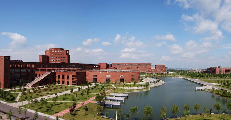 江西師范大學(xué)旭潔洗地機(jī)客戶案例-<a href=http://m.e3356.com.cn target=_blank class=infotextkey>洗地機(jī)生產(chǎn)廠</a>家